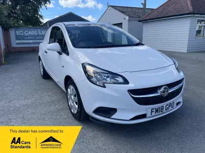 Used Vauxhall Corsa 95 HP (69 kW) 2018 White Hatchback