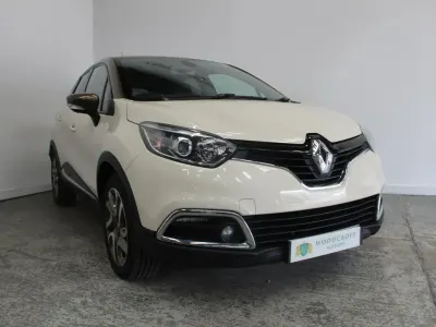 Used Renault Captur Iconic 2016 Cream/brown SUV