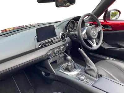 Used Mazda MX5 Inclusive 184 HP (135 kW) 2022 Red Cabriolet