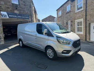 Used Ford Transit Custom Limited 130 HP (95 kW) 2022 Silver Van