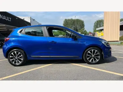 Used Renault Clio Evolution 90 HP (66 kW) 2023 Blue  Hatchback
