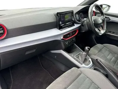 Used Seat Arona FR 108 HP (79 kW) 2023 Silver SUV
