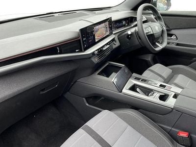 Used Vauxhall Grandland Ultimate 156 kW (213 HP) 2025 White SUV