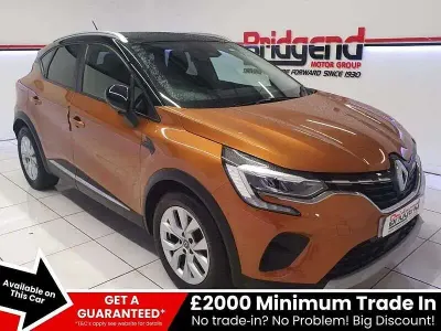 Used Renault Captur Iconic 2021 Orange/black SUV