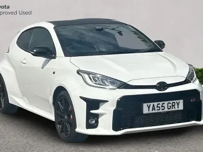 Used Toyota Yaris 261 HP (191 kW) 2021 White Hatchback