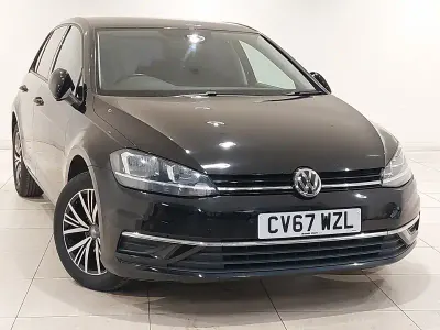 Second-hand VW Golf VII SE 110 CP (80 kW) 2017 Negru Hatchback