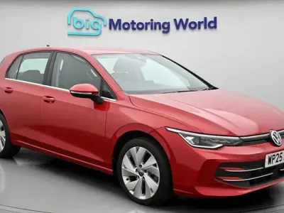 Used VW Golf VIII Style 204 HP (150 kW) 2025 Red Hatchback