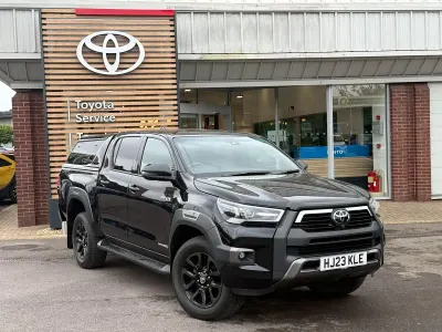 Usado Toyota HiLux 204 CV (150 kW) 2023 Negro Pickup/Camioneta