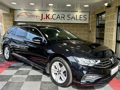 Black Used 2019 VW Passat SE Estate | £13,495 (Fair price)