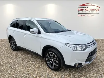 Used Mitsubishi Outlander 150 HP (110 kW) 2015 White SUV