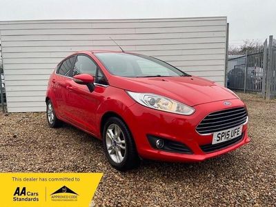 Used Ford Fiesta Zetec 2015 Red Hatchback