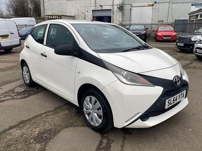 Used Toyota Aygo 68 HP (50 kW) 2014 White Hatchback