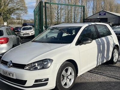 Used VW Golf VII Match 105 HP (77 kW) 2015 White Hatchback