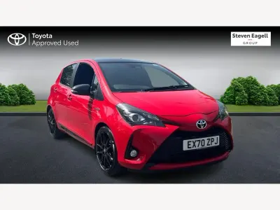 Used Toyota Yaris Sport 100 HP (73 kW) 2020 Red Hatchback