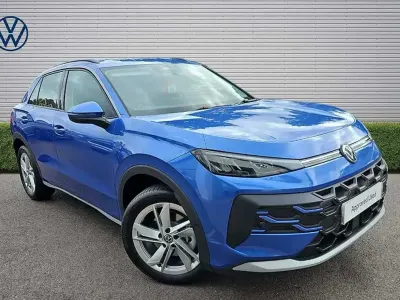 New VW T-Roc Life 116 HP (85 kW) 2026 Blue SUV
