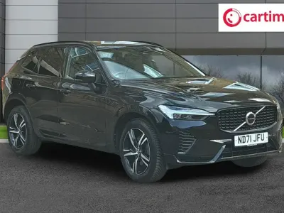 Used Volvo XC60 R-Design 250 HP (183 kW) 2021 Black SUV