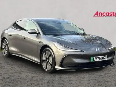 Used MG IM5 216 kW (295 HP) 2025 Silver Hatchback