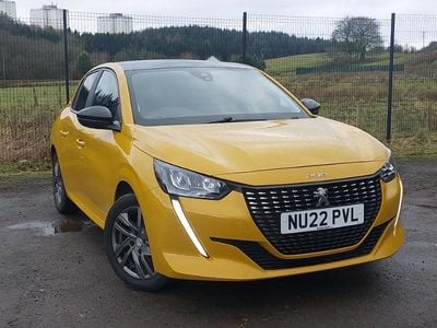 Used Peugeot 208 Active Premium 75 HP (55 kW) 2022 Yellow Hatchback