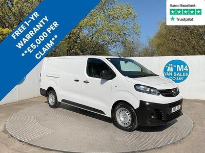 Second-hand Vauxhall Vivaro 100 CP (73 kW) 2021 Alb Monovolum