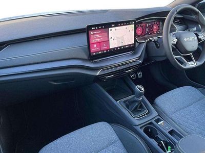 Used Skoda Octavia SportLine 147 HP (108 kW) 2025 Moon white metallic Hatchback