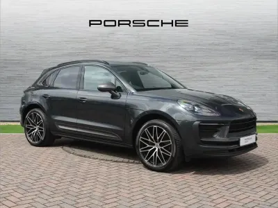 Used Porsche Macan 261 HP (191 kW) 2025 Grey SUV