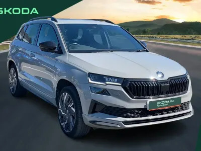 Usado Skoda Karoq SportLine 187 CV (137 kW) 2023 Gris SUV