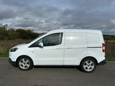 Used Ford Transit Limited 100 HP (73 kW) 2020 White Van