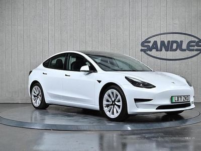 White Used 2021 Tesla Model 3 Standard Range Sedan | £18,799 (Fair price)