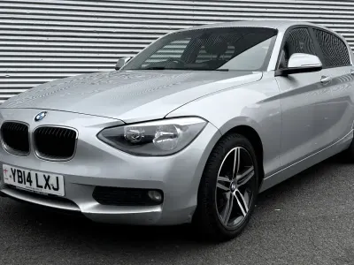 Używany BMW 118 2014 Srebrny Hatchback
