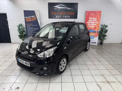 Used Hyundai i10 SE 67 HP (49 kW) 2015 Black Hatchback
