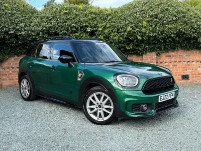 Begagnad Mini Cooper Countryman Sport 2022 Grön SUV