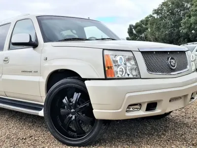 Used Cadillac Escalade 2021 White SUV