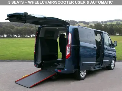 Used Ford Tourneo 2019 Blue MPV