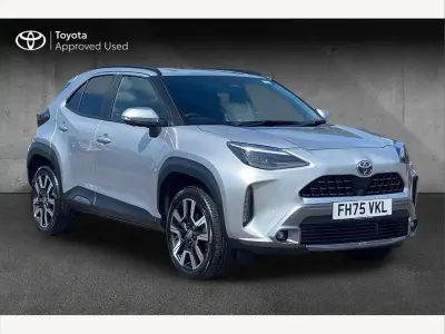 Used Toyota Yaris Cross 130 HP (95 kW) 2026 Silver metallic SUV