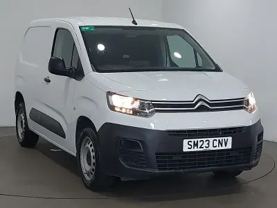 Used Citroën Berlingo 100 HP (73 kW) 2023 White MPV