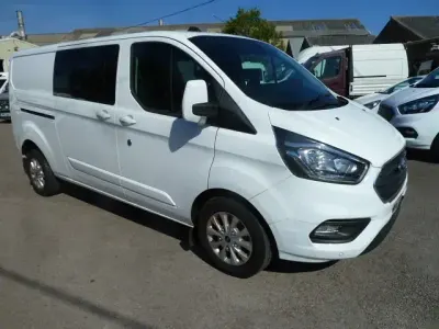 Used Ford Transit Custom Limited 130 HP (95 kW) 2022 White Van