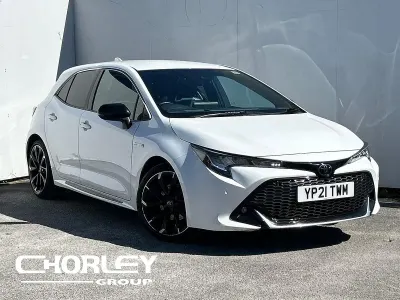 Used Toyota Corolla Sport 184 HP (135 kW) 2021 White Hatchback