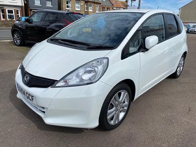 Used Honda Jazz ES 99 HP (72 kW) 2014 White Hatchback