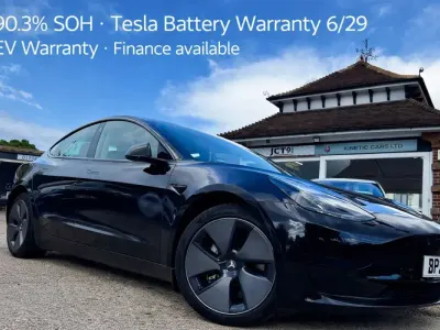 Używany Tesla Model 3 Standard Range 366 kW (498 KM) 2021 Czarny Sedan/Limuzyna