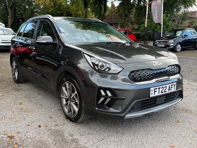 Grey Used 2022 Kia Niro SUV | £17,495 (Fair price)