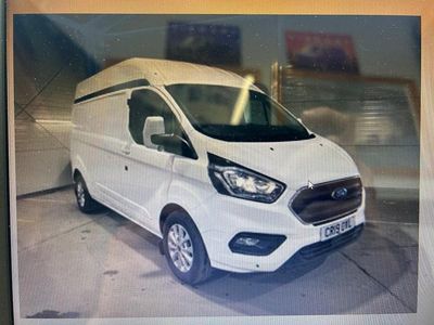 Used Ford Transit Custom Limited 130 HP (95 kW) 2019 White Van