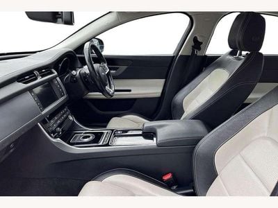 Used Jaguar XF R-Sport 180 HP (132 kW) 2016 Blue Sedan