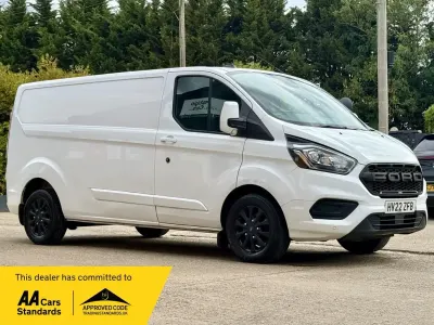 Used Ford Transit Custom Limited 130 HP (95 kW) 2022 White Van