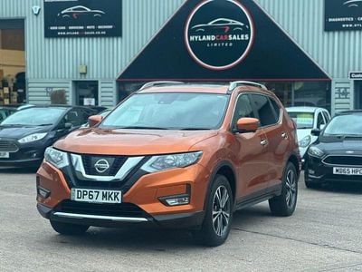 Used Nissan X-Trail N-Connecta 130 HP (95 kW) 2018 Orange SUV