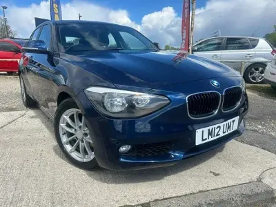Begagnad BMW 116 2012 Blå Halvkombi
