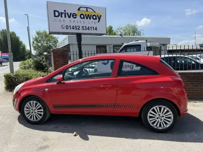 Begagnad Vauxhall Corsa 2013 Röd Halvkombi