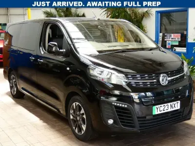 Gebraucht Vauxhall Vivaro Ultimate 100 kW (136 PS) 2023 Schwarz Van / Kleinbus