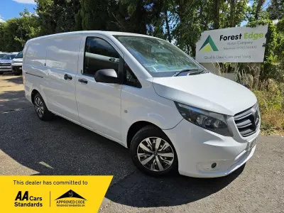 Used Mercedes Vito Progressive 134 HP (98 kW) 2020 White Van