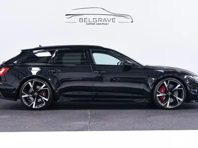 Begagnad Audi RS6 Comfort 2022 Svart Kombi