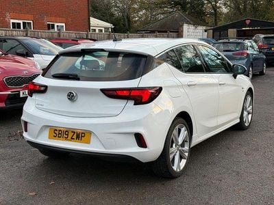 Used Vauxhall Astra SRi 2019 White Hatchback